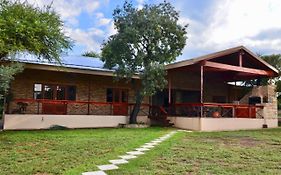 Muqurati Lodge - Dinokeng Game Reserve